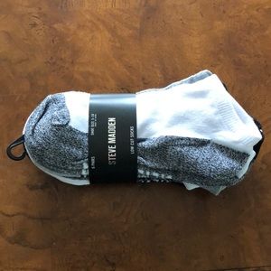 Steve Madden socks